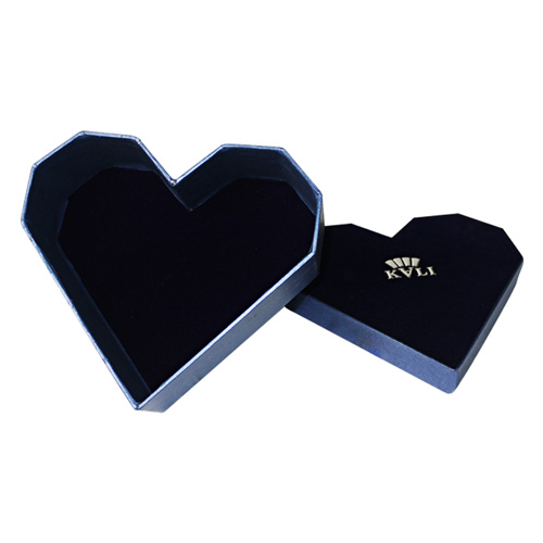 love-heart-shaped-paper-gift-box1
