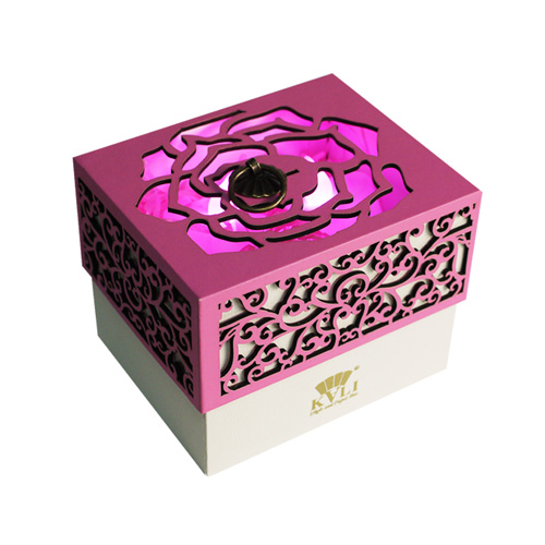 paper laser cut favor box with lid (4)