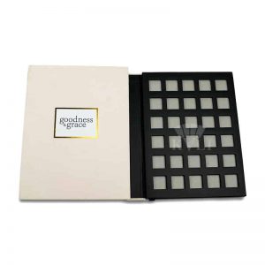 Large Eyeshadow Highlighter Palette