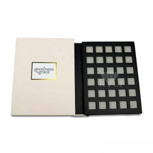 Large Eyeshadow Highlighter Palette