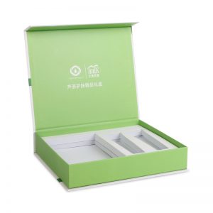 Magnetic Lock Skincare Packaging Boxes