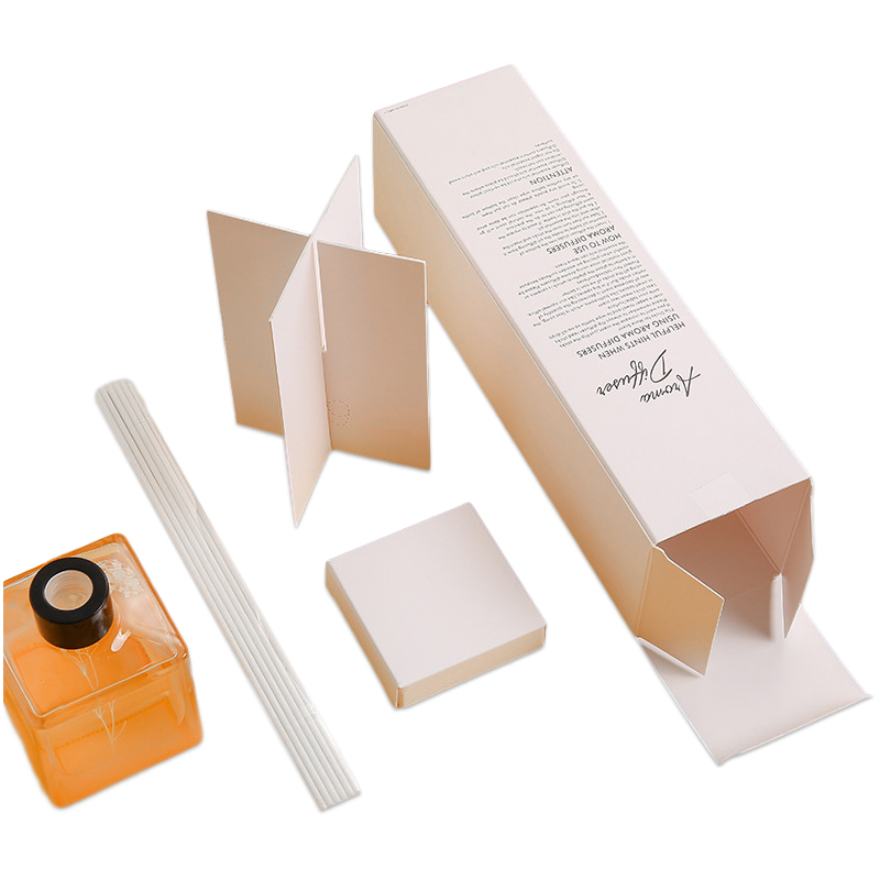 Folding Box Structure in Mailer Box with Tuck-In bottom