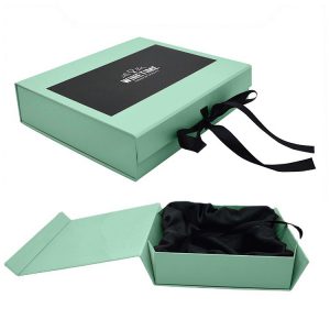 Magnetic Closure Box With Ribbon