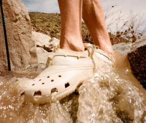 Best Clog For Summer 2023 – Top 5 Best Crocs Clogs For Men, Women & Kids
