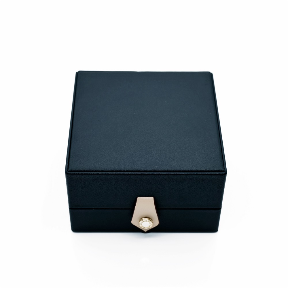 Classic Black Leather Bracelet Box