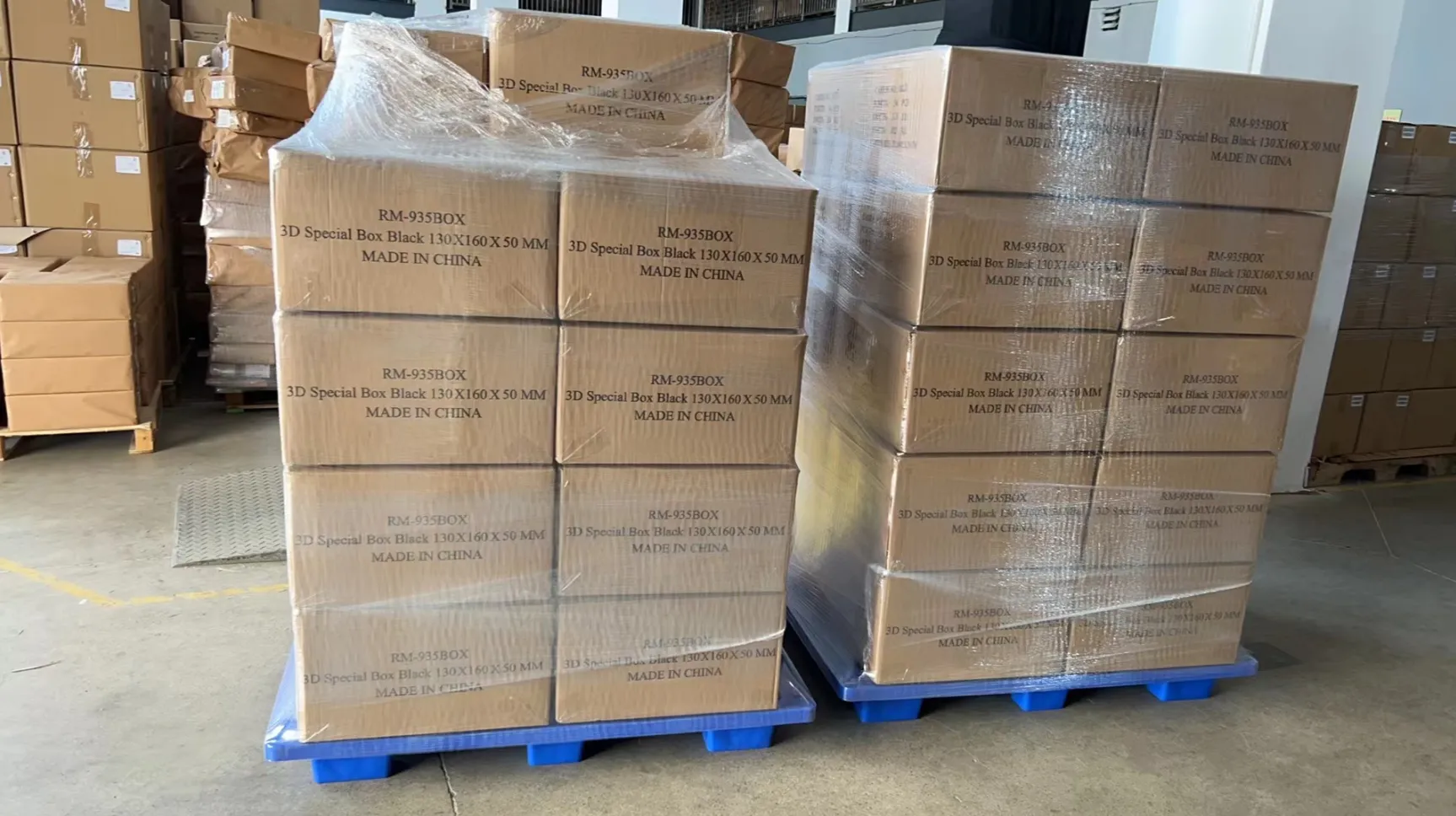 Palletizing Shipping Boxes