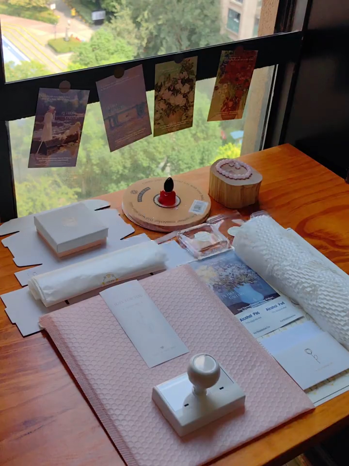 How to Quickly Start Packaging for Your Jewelry Brand | A Beginner’s Guide