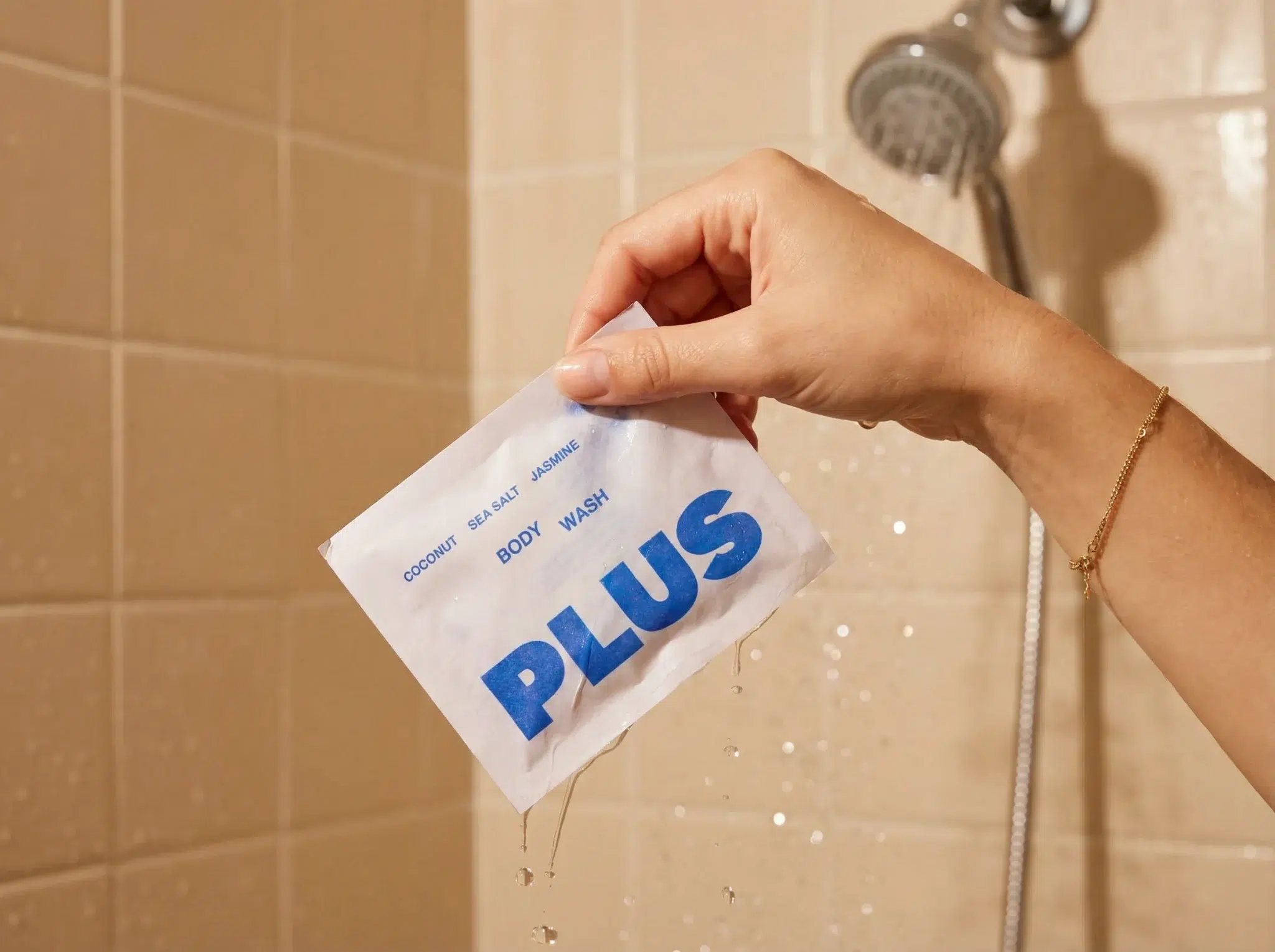 Plus dissolvable body wash sachet packaging