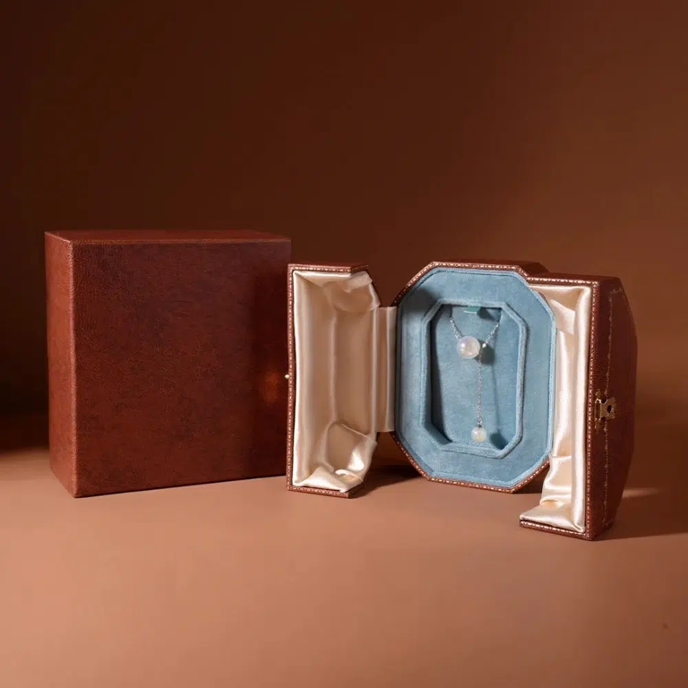 Brass Clasp Leather Jewelry Box Manufacturers