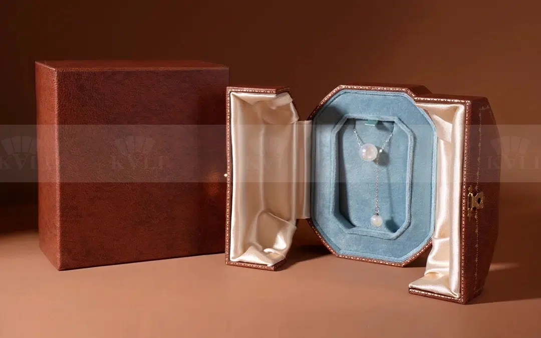 A Leather Double-Door Approach to Jewelry Packaging