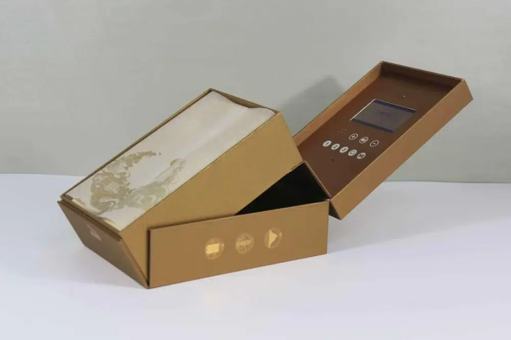 Luxury gift box with built-in display screen